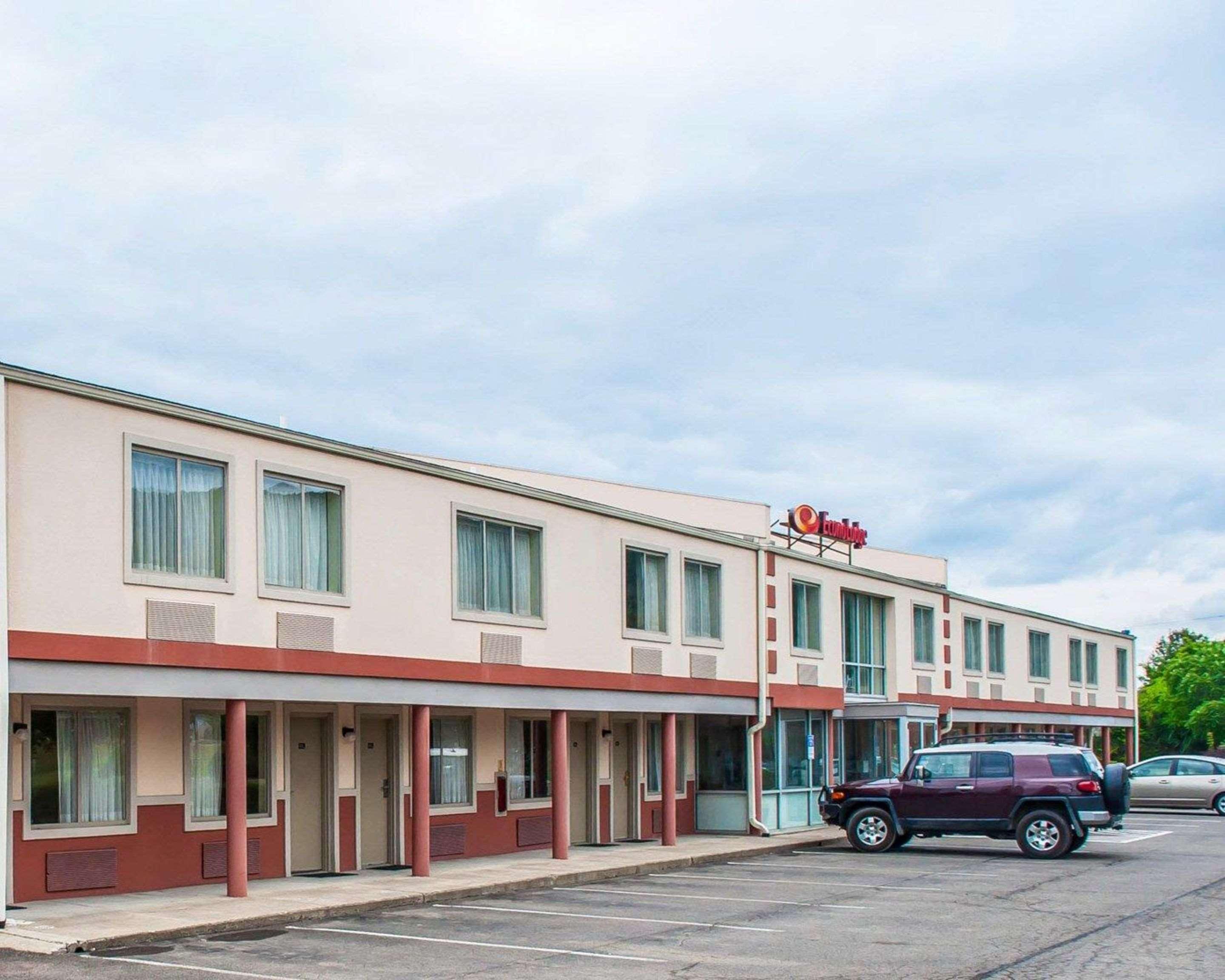 Econo Lodge Elmira-Corning Fisherville Exterior photo
